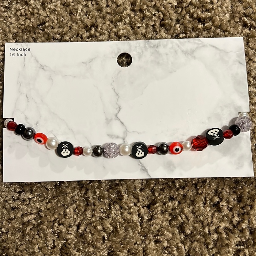 Halloween 16in necklace.  NIP